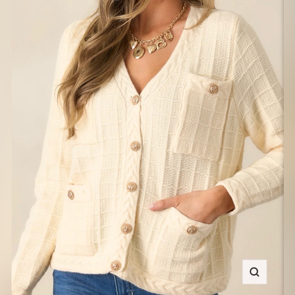 NWT Entro Structured Button Front Cardigan w/Gold Buttons. Classic! Size L